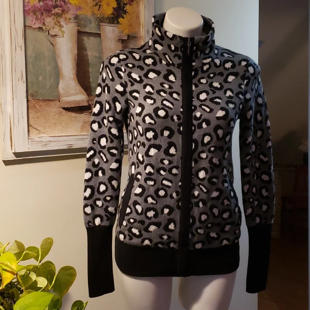 Rachel Zoe Sweater - Picture 5 of 8